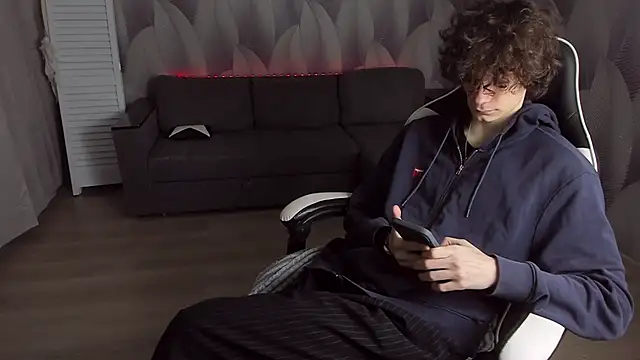 Edvard Blare online show from October 2025 02:59:01 PM