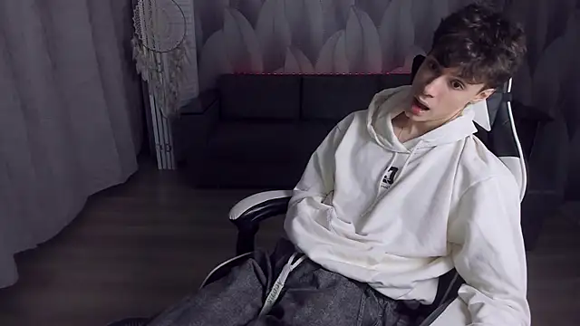 Edvard Blare online show from October 2025 04:06:02 PM