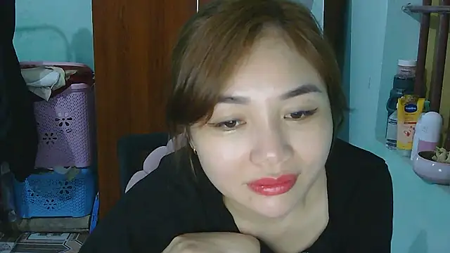 Snapshot of Uhem112 chatting on October 2025 01:12:02 PM Uhem112 online show from October 2025 01:12:02 PM