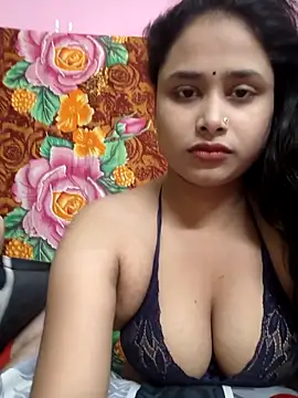 Snapshot of Seducing_couple chatting on April 2026 04:21:02 AM Seducing couple online show from April 2026 04:21:02 AM