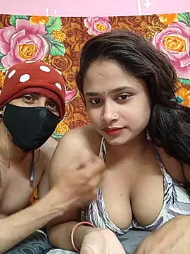 Snapshot of Seducing_couple chatting on April 2026 04:48:02 AM Seducing couple online show from April 2026 04:48:02 AM