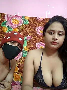 Snapshot of Seducing_couple chatting on May 2026 04:07:02 AM Seducing couple online show from May 2026 04:07:02 AM