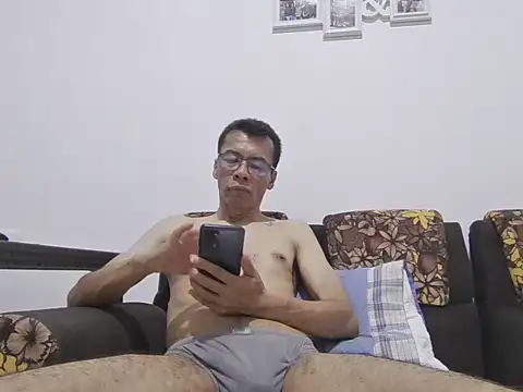 skinnylatino51 online show from June 2026 12:26:01 AM