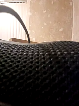 Snapshot of gazb90 chatting on October 2025 11:47:02 PM gazb90 online show from October 2025 11:47:02 PM