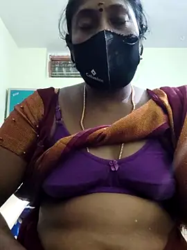 Snapshot of papukurty chatting on October 2025 06:04:01 PM papukurty online show from October 2025 06:04:01 PM