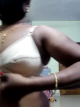 Snapshot of papukurty chatting on October 2025 04:57:02 AM papukurty online show from October 2025 04:57:02 AM