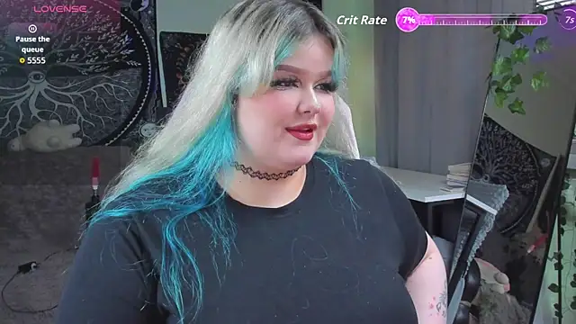 Snapshot of _CandyM1lky_ chatting on November 2025 06:55:01 AM CandyM1lky online show from November 2025 06:55:01 AM