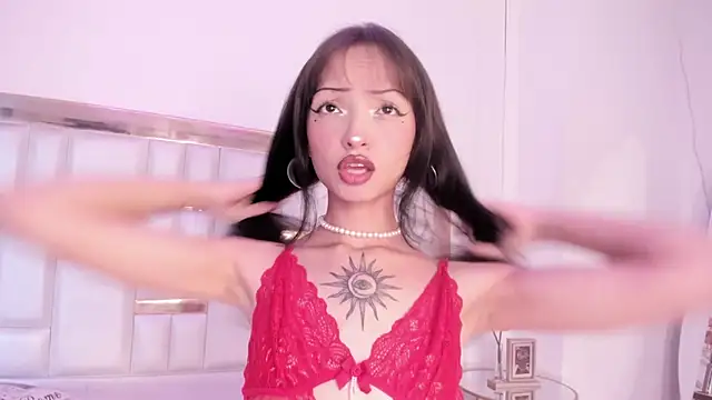 Snapshot of MaddieStark chatting on November 2025 04:52:02 PM MaddieStark online show from November 2025 04:52:02 PM