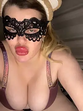 aydabella7777 online show from April 2026 10:19:02 PM