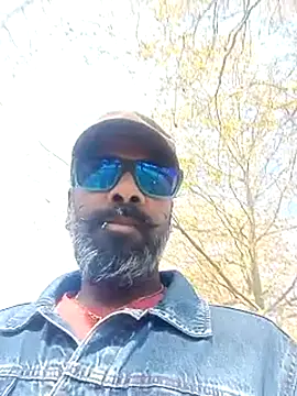 frenchblackc31 online show from April 2026 11:18:02 AM