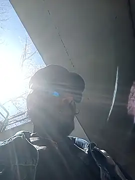 frenchblackc31 online show from April 2026 11:22:02 AM