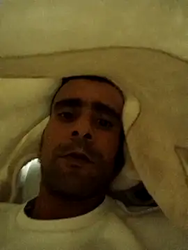 SlipperyEssay online show from November 2025 08:30:01 PM