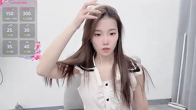 yuyu 77 online show from September 2025 04:34:02 PM