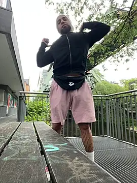 1Richrichard1 online show from May 2026 10:22:02 AM