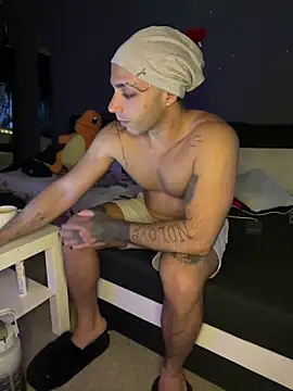 1Richrichard1 online show from June 2026 08:00:02 PM