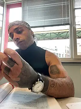 1Richrichard1 online show from July 2026 11:36:02 AM