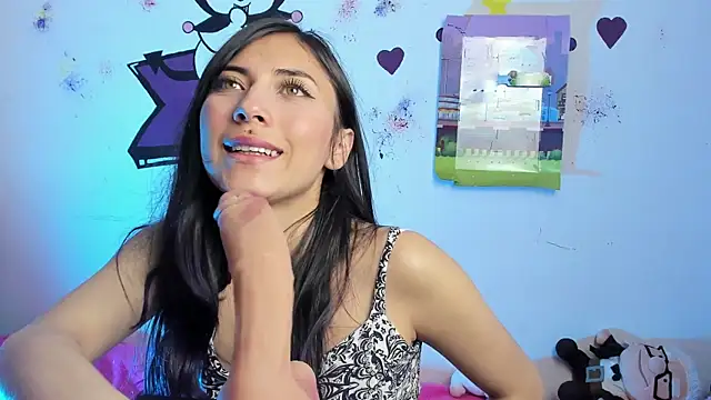 Alanaloiiss  online show from September 2025 02:04:01 AM