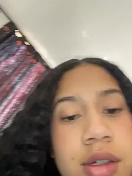 jadee8 online show from April 2026 08:57:02 PM