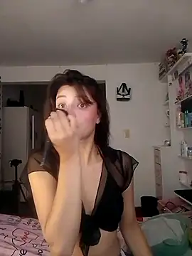 Emmantho online show from October 2025 04:38:02 PM