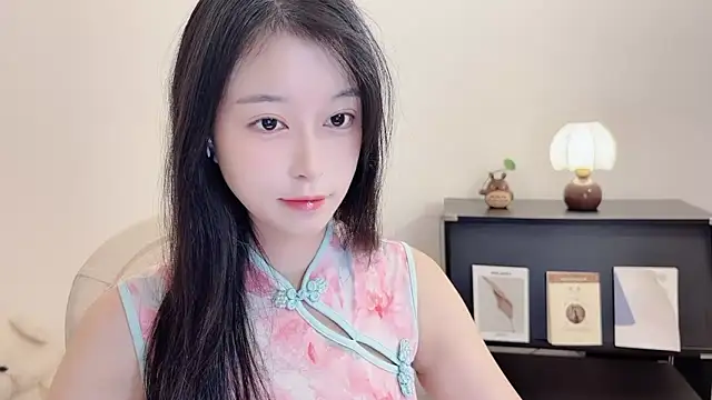 Snapshot of Onechestnut chatting on October 2025 06:14:02 AM Onechestnut online show from October 2025 06:14:02 AM