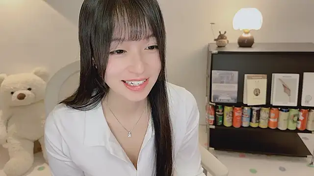 Onechestnut online show from June 2026 03:35:01 AM