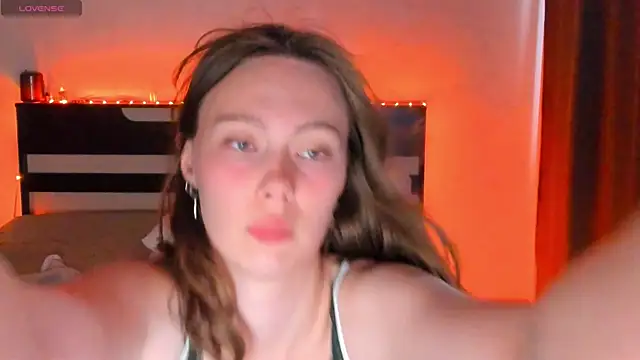LolaMeddisson online show from July 2026 01:52:01 AM
