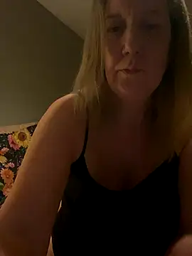 X-Victoria-X online show from October 2025 03:02:02 AM