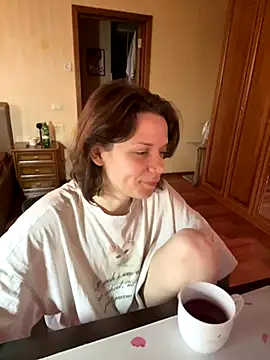 enchanting chloe online show from November 2025 07:40:01 AM