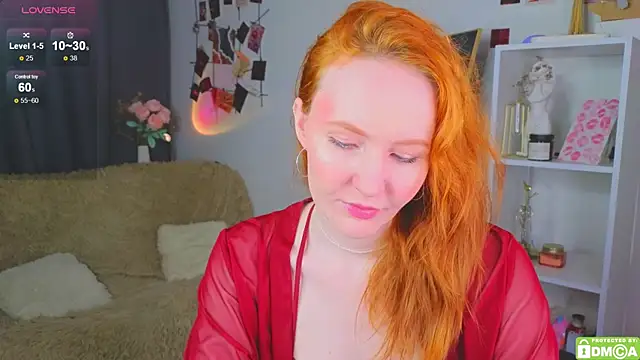 JoyceJones online show from October 2025 08:11:02 PM