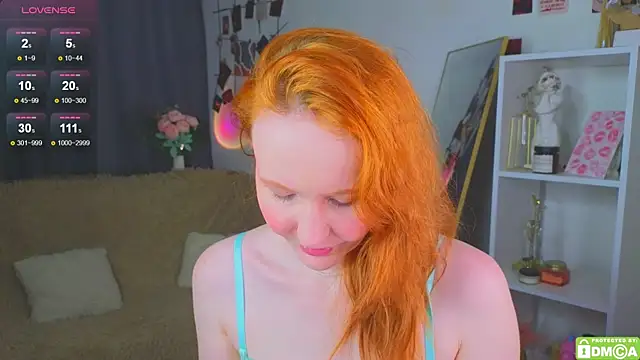 JoyceJones online show from October 2025 07:14:01 PM