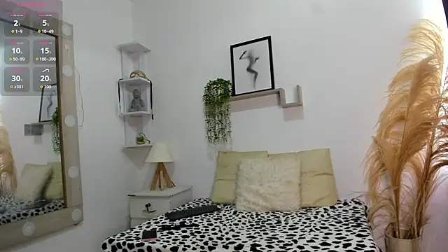 Samanta Monroe online show from October 2025 06:07:02 PM