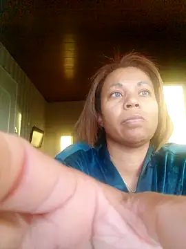 Snapshot of chiaralovelove chatting on November 2025 03:34:02 PM chiaralovelove online show from November 2025 03:34:02 PM