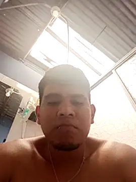 Oscariin96 online show from February 2026 04:43:02 PM