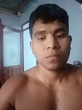 Oscariin96 online show from June 2026 07:04:01 PM