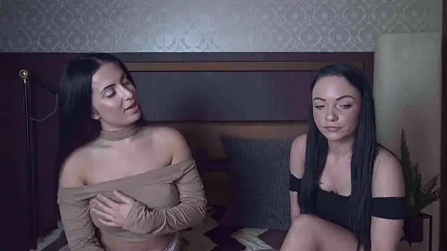 Snapshot of BustyBrunettes chatting on January 2025 08:13:02 PM BustyBrunettes online show from January 2025 08:13:02 PM