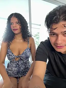 Snapshot of Rose-andres chatting on March 2026 07:16:02 PM Rose-andres online show from March 2026 07:16:02 PM