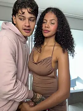 Snapshot of Rose-andres chatting on March 2026 10:05:02 PM Rose-andres online show from March 2026 10:05:02 PM