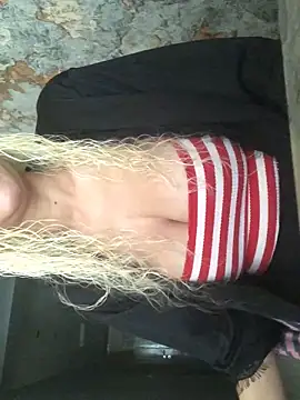 AlevNaz online show from April 2026 02:08:01 PM