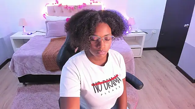 Snapshot of ebony_fantasy2 chatting on September 2025 12:19:01 PM ebony fantasy2 online show from September 2025 12:19:01 PM