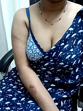 Snapshot of Anushka134 chatting on October 2025 05:24:02 PM Anushka134 online show from October 2025 05:24:02 PM