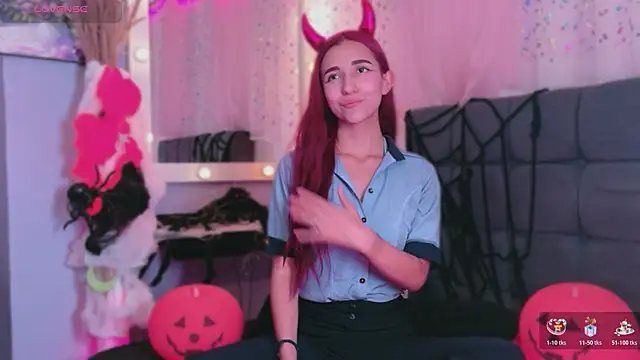 Snapshot of NataliaPrada_s chatting on October 2025 08:09:02 PM NataliaPrada s online show from October 2025 08:09:02 PM