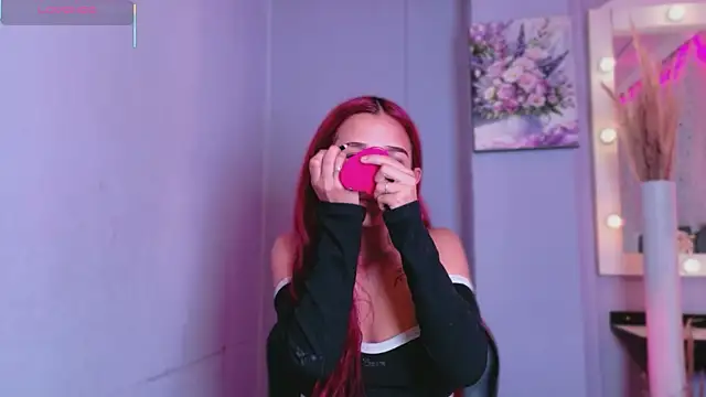 Snapshot of NataliaPrada_s chatting on November 2025 03:24:02 PM NataliaPrada s online show from November 2025 03:24:02 PM