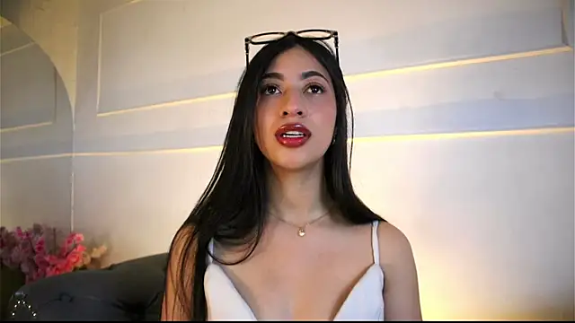 Snapshot of charlotterusso chatting on June 2026 12:41:01 PM charlotterusso online show from June 2026 12:41:01 PM