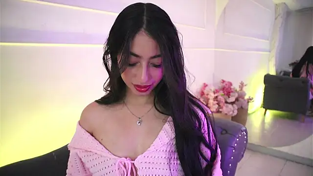 Snapshot of charlotterusso chatting on June 2026 12:31:02 PM charlotterusso online show from June 2026 12:31:02 PM