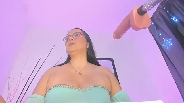 Snapshot of AlicePipper chatting on March 2026 11:52:01 PM AlicePipper online show from March 2026 11:52:01 PM