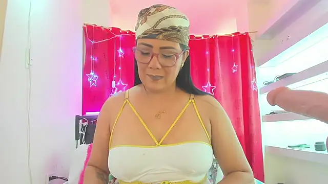 AlicePipper online show from April 2026 02:44:02 PM