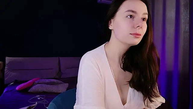 Snapshot of Di_na_Bell chatting on June 2026 05:23:02 AM Di na Bell online show from June 2026 05:23:02 AM