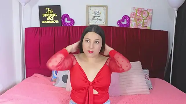 cuteeimy online show from June 2026 04:42:01 PM