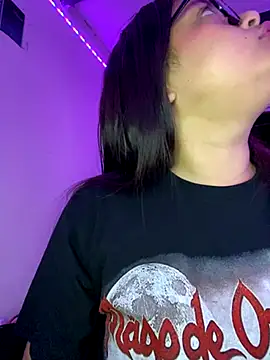 Snapshot of NattashaMore_0719 chatting on October 2025 08:33:02 AM NattashaMore 0719 online show from October 2025 08:33:02 AM