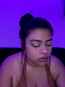 Snapshot of NattashaMore_0719 chatting on November 2025 01:49:02 AM NattashaMore 0719 online show from November 2025 01:49:02 AM